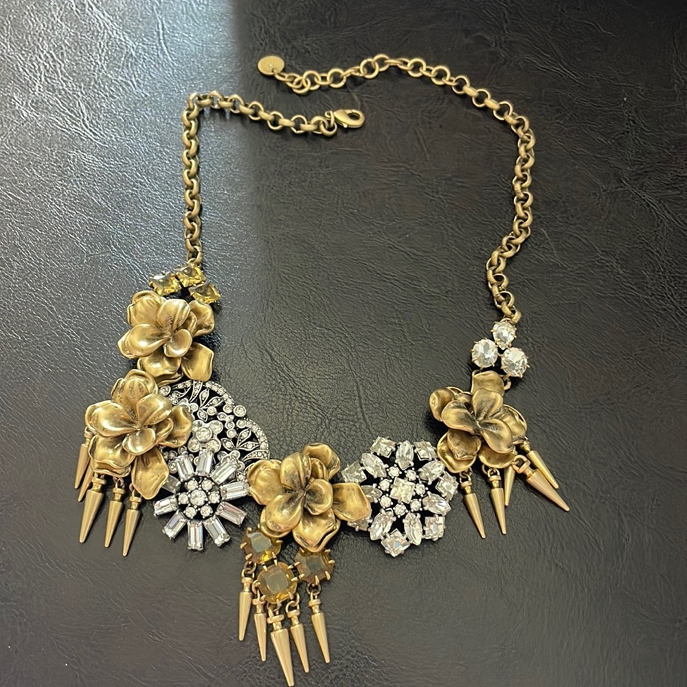 Stella & Dot Floral Statement Necklace
